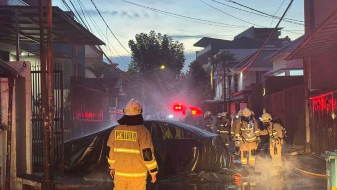 Mobil Listrik BYD Seal Terbakar di Jakbar, Sumber Api Diduga dari Baterai