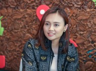 Adopsi AI untuk Penciptaan Produk Teknologi Terkini