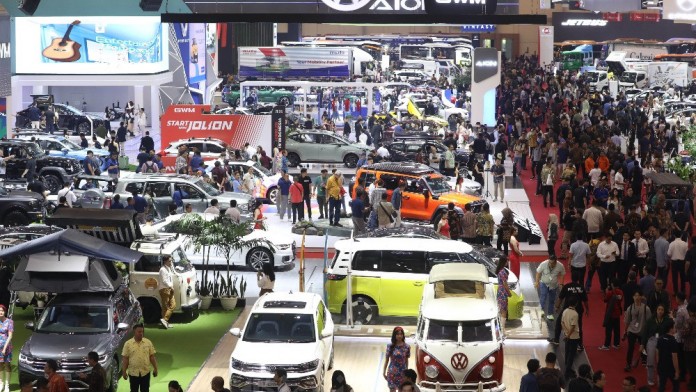 Adu Strategi Toyota, Daihatsu & Honda Kala Penjualan Mobil Lesu