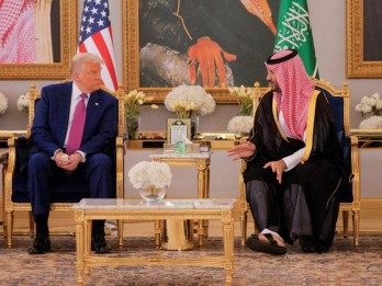 Trump Tiba di Arab Saudi Disambut Pangeran Salman, Bidik Investasi Rp16 Kuadriliun