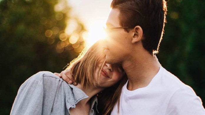 Tips Cinta Menjalin Hubungan yang Sehat dan Dewasa