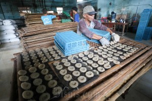 Penyaluran Kredit UMKM Melambat