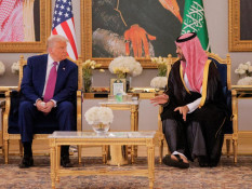 Trump Bakal Cabut Sanksi AS untuk Suriah Usai Rezim Assad Runtuh