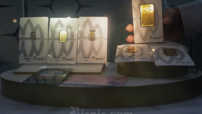 Harga Emas Antam Hari Ini Bisa Ditebus Rp1,88 Juta per Gram