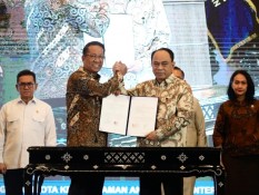Kemenkop dan Kemenkum Teken MoU Percepatan Pembentukan 80.000 Kopdes Merah Putih