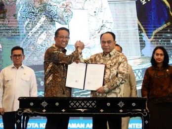 Kemenkop dan Kemenkum Teken MoU Percepatan Pembentukan 80.000 Kopdes Merah Putih
