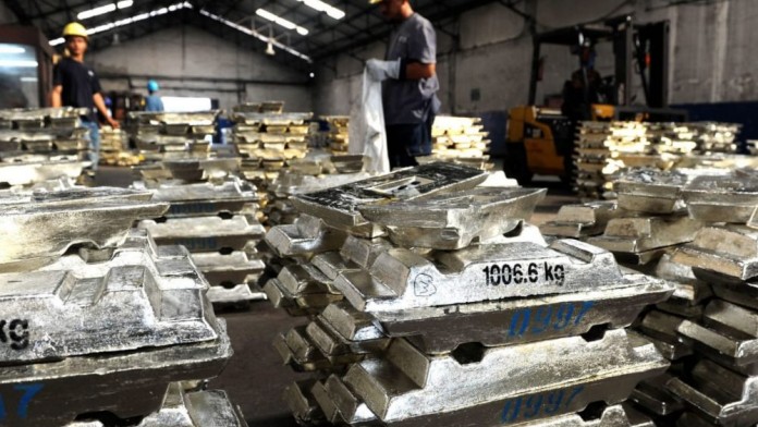 Produksi Timah RI Anjlok, Harga di Pasar Global Melambung