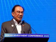 Anwar Ibrahim Bertemu Vladimir Putin usai Rusia Divonis Pelaku Peledakan MH17