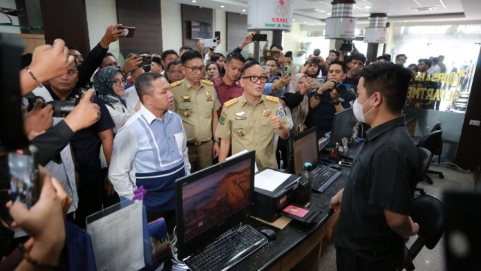 Tindak Perusahaan Penahan Ijazah, Pemprov Riau Siapkan Pergub Tata Kelola Ketenagakerjaan
