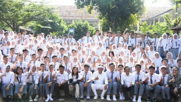 Gubernur Jabar dan Menkomdigi Sosialisasikan PP Tunas pada Pelajar Purwakarta