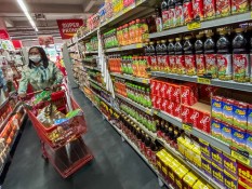 Penjualan Eceran Melambat saat Ramadan Bukti Masyarakat Pilih Tahan Belanja