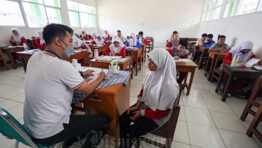 Kuota SPMB Jabar 329.000 Siswa, Calon Peserta Capai 2 Kali Lipat