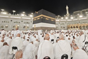 Kiswah Kakbah Diangkat Tanda Musim Haji Dimulai