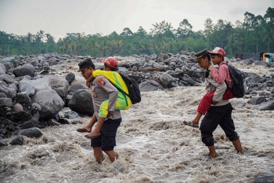 139 KK Terisolasi Akibat Lahar Hujan Gunung Semeru