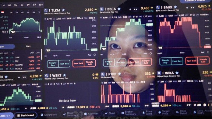 IHSG Sepekan Menguat 4,01%, Kapitalisasi Pasar Capai Rp12.318 Triliun