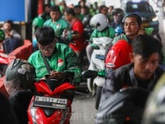 Adian Napitupulu Usul Potongan Gojek-Grab ke Ojol Cuma 10%