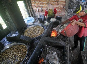 Tekan Polusi, Pemerintah Akab Berikan Subsidi Gas Bumi Untuk Pengusaha Tahu