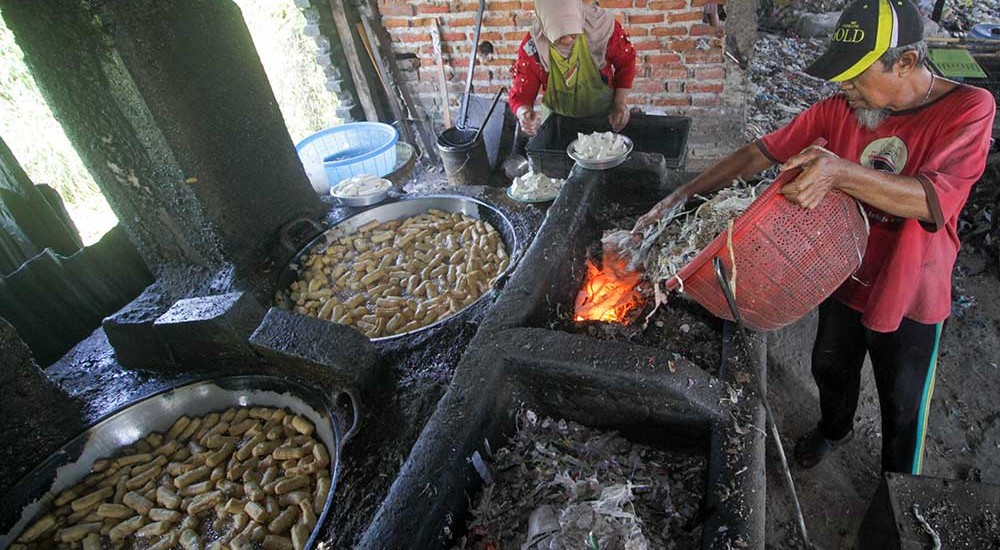 Tekan Polusi, Pemerintah Akab Berikan Subsidi Gas Bumi Untuk Pengusaha Tahu