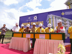 Sumbang Gedung Asrama Madrasah, Bahlil: Golkar dan Muhammadiyah Seperti Ibu dan Anak