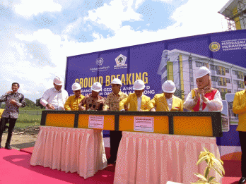 Sumbang Gedung Asrama Madrasah, Bahlil: Golkar dan Muhammadiyah Seperti Ibu dan Anak