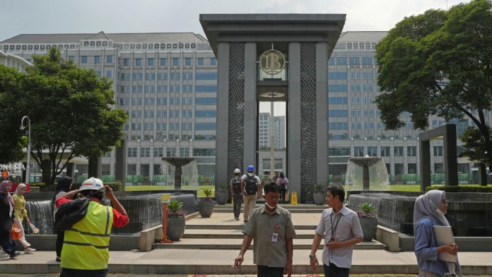 Jadwal Rapat Dewan Gubernur Bank Indonesia (RDG BI) Lusa, BI Rate Diramal Turun