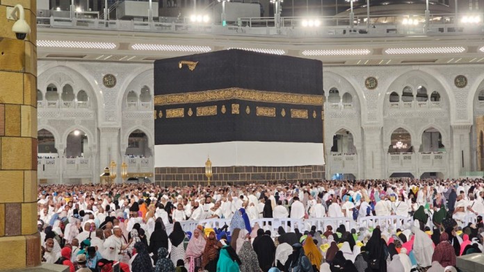 Jemaah Haji Gratis Kirim Oleh-Oleh dari Arab Saudi, Ini Syarat Ketentuannya