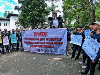 Karyawan dan Pensiunan Pos Indonesia Unjuk Rasa, Tuntut Transparansi Manajemen