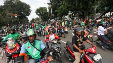 DPR Panggil Driver Ojol Besok untuk Bahas Potongan Biaya Aplikasi