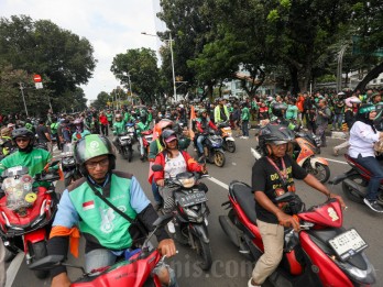 DPR Panggil Driver Ojol Besok untuk Bahas Potongan Biaya Aplikasi