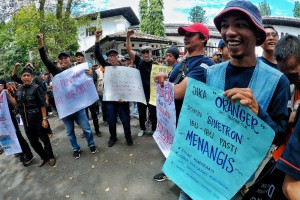 Ribuan Karyawan dan Pensiunan PT Pos Indonesia Gelar Aksi Menuntut Hak-Hak Pekerja
