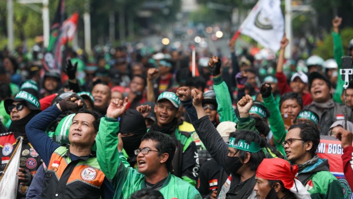 Viral Lagi karena Demo, Berapa Gaji Driver Ojol per Bulan?