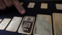 Harga Emas Lanjut Reli Imbas Pelemahan Dolar AS