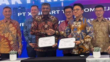 XLSMART - Huawei - ZTE Teken Kerja Sama Pengelolaan Operasional Jaringan