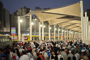 Jamaah Calon Haji Indonesia Padati Terminal Shib Amir di Kawasan Masjidil Haram