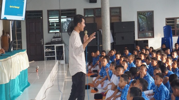 Gadget Dapat Memicu Ide Bunuh Diri? Begini Penjelasan Psikolog