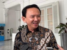 Ahok Usul Warga yang Naik Transjakarta Dapat Voucher Belanja