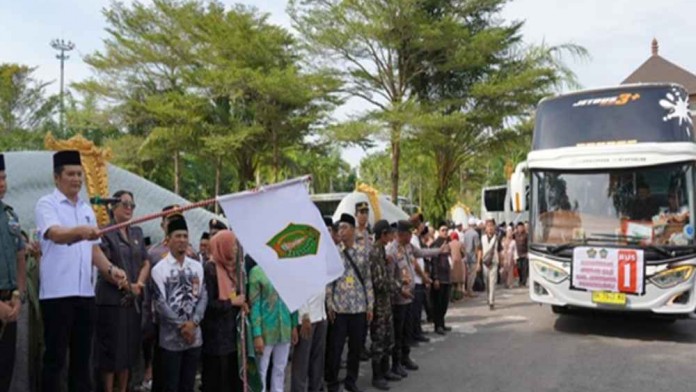 87 Jemaah Haji Jembrana Berangkat ke Embarkasi Surabaya, Termuda Usia 31 Tahun
