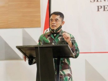Tok! Sri Mulyani Lantik Letjen Djaka, Dirjen Bea Cukai dari Militer Pertama sejak Orba