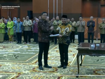 Sri Mulyani Resmi Lantik Bimo Wijayanto Jadi Dirjen Pajak Gantikan Suryo Utomo