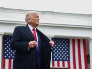 Trump Raup Rp2,2 Triliun dari Investor Kripto dalam Gala Dinner, Picu Kontroversi