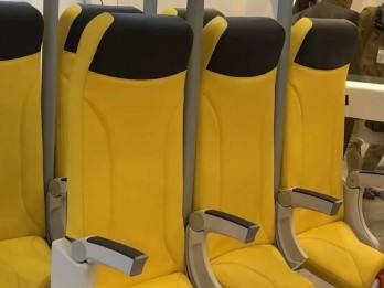 Mau Terbang Lebih Murah? Maskapai Ini Siapkan Kursi Berdiri untuk Penumpang