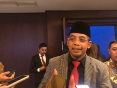 Sri Mulyani usai Rotasi Dirjen Pajak Suryo Utama: Yang Tabah Ya, Pak!