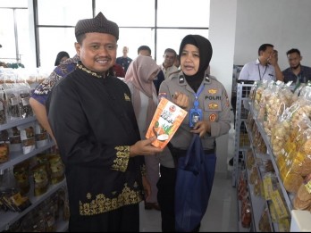 Mimpi Bupati Sumedang Hadirkan Outlet Pemasaran & Rumah Kemasan UMKM