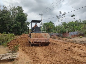 Pemprov Riau Perbaiki Jalan Lintas Kabupaten Indragiri Hulu