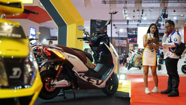 United E-Motor Meriahkan International Motor Show (IIMS) Surabaya 2025