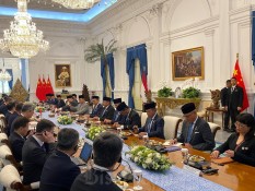 Prabowo Bertemu PM China Li Qiang, Dorong Penyelesaian CoC Laut China Selatan