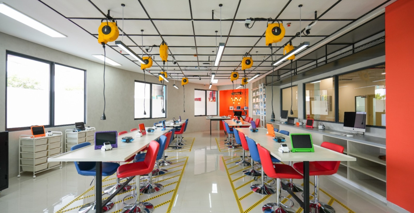 Bringing Google and Apple Mindsets into the Classroom