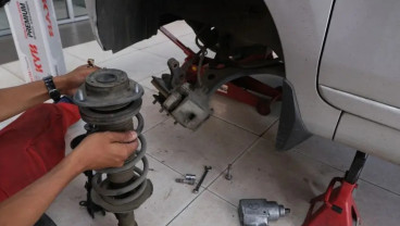 Kenali Ciri-ciri Shockbreaker Mobil Sudah Rusak dan Cara Mencegahnya