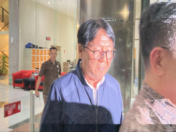 Herry Jung Bungkam usai 11 Jam Diperiksa KPK di Kasus PLTU Cirebon