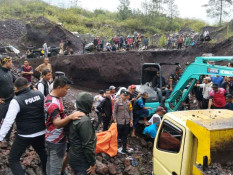 Sedang Muat Pasir, Penambang di Gunung Guntur Garut Tewas Tertimbun